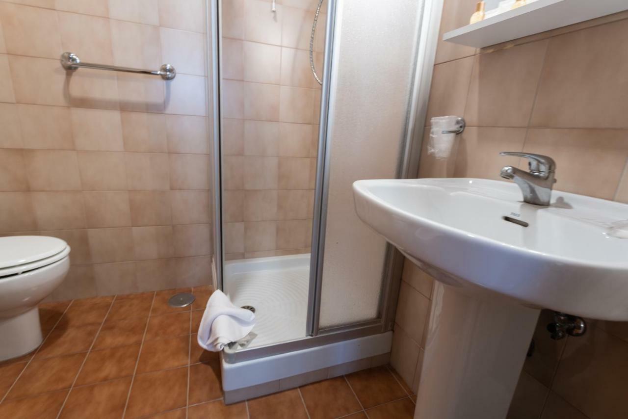Casa Adele Hotell Rom Exteriör bild