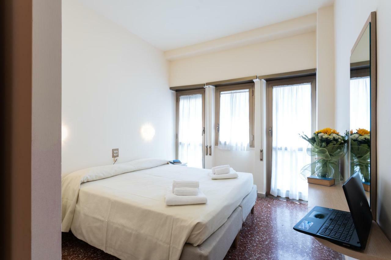 Casa Adele Hotell Rom Exteriör bild